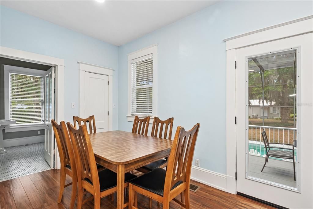 Active With Contract: $740,000 (4 beds, 2 baths, 2968 Square Feet)