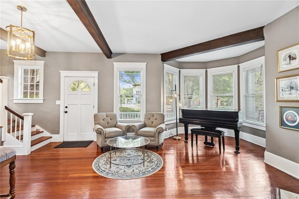 Active With Contract: $740,000 (4 beds, 2 baths, 2968 Square Feet)