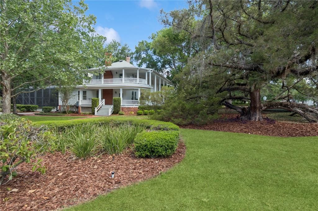 Active With Contract: $740,000 (4 beds, 2 baths, 2968 Square Feet)