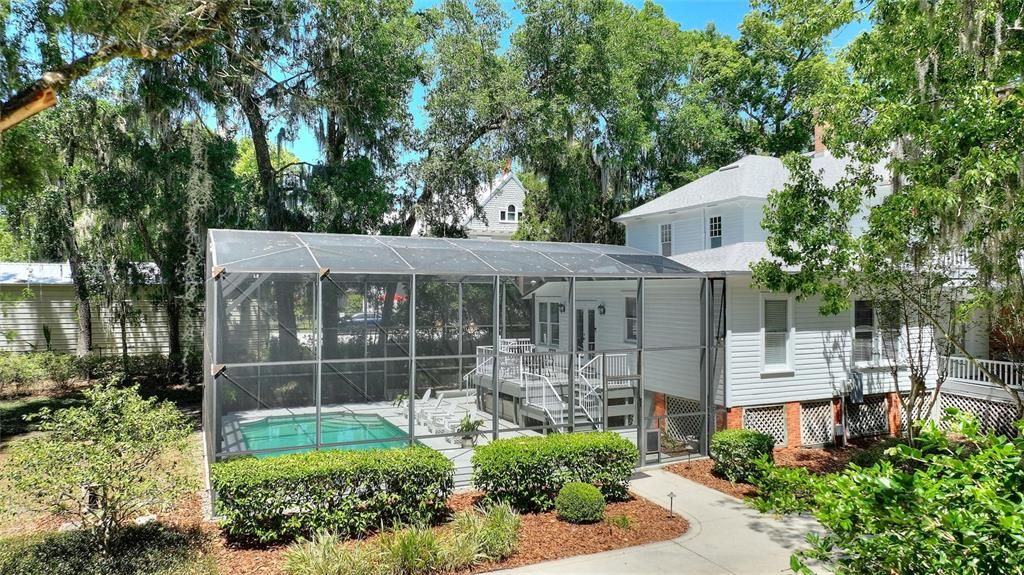Active With Contract: $740,000 (4 beds, 2 baths, 2968 Square Feet)