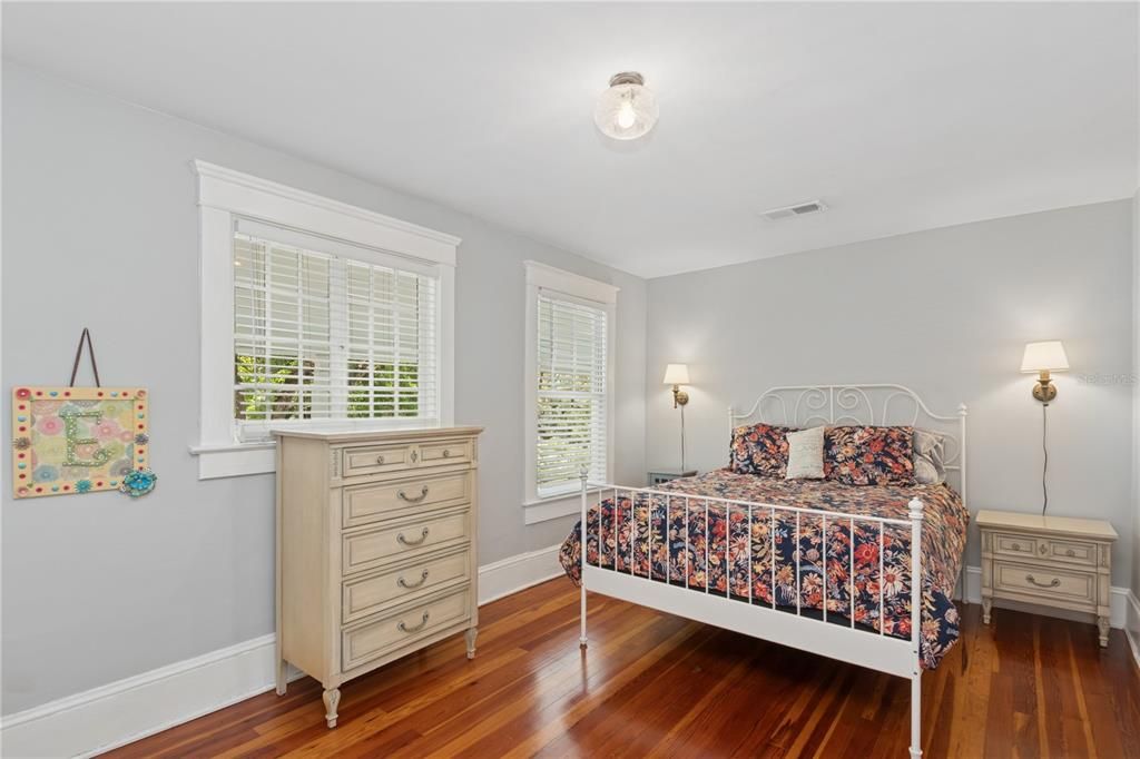 Active With Contract: $740,000 (4 beds, 2 baths, 2968 Square Feet)