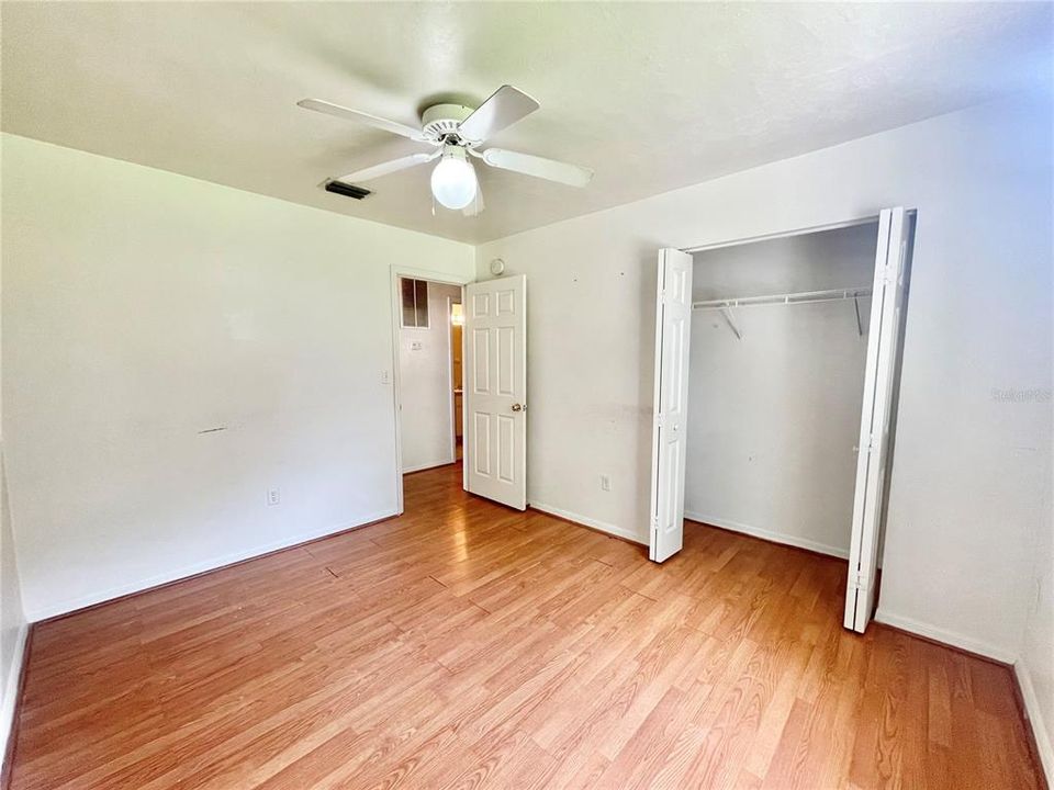 Active With Contract: $254,900 (3 beds, 2 baths, 1184 Square Feet)