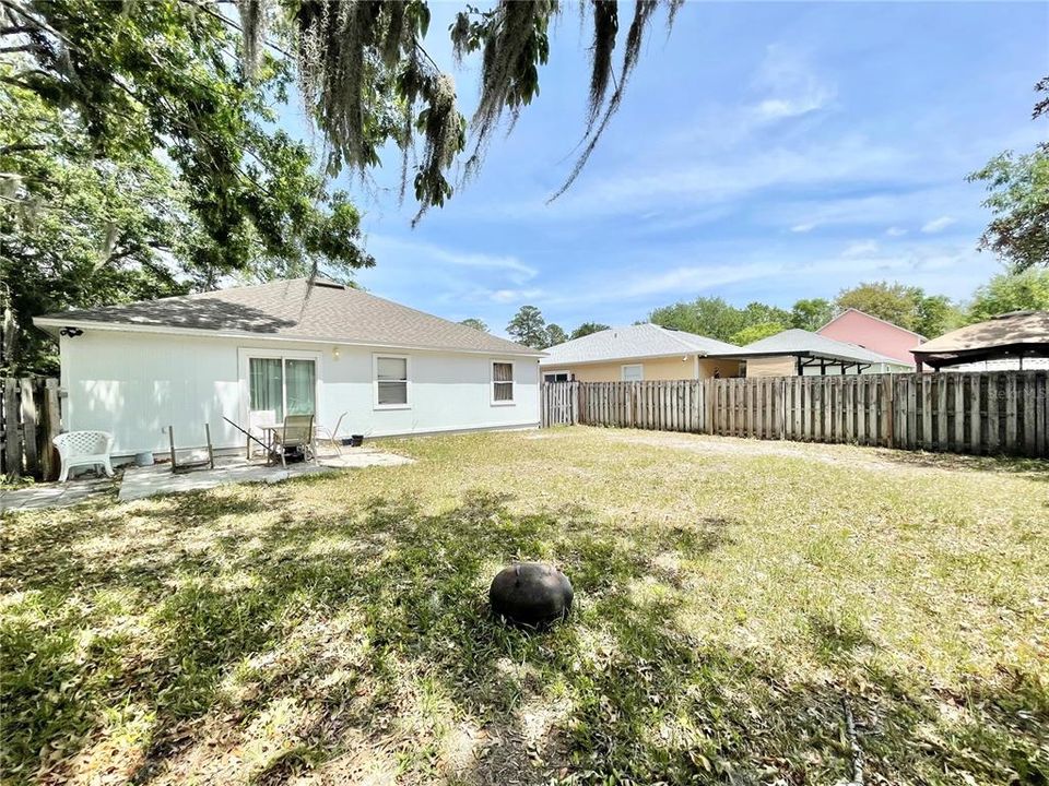 Active With Contract: $254,900 (3 beds, 2 baths, 1184 Square Feet)