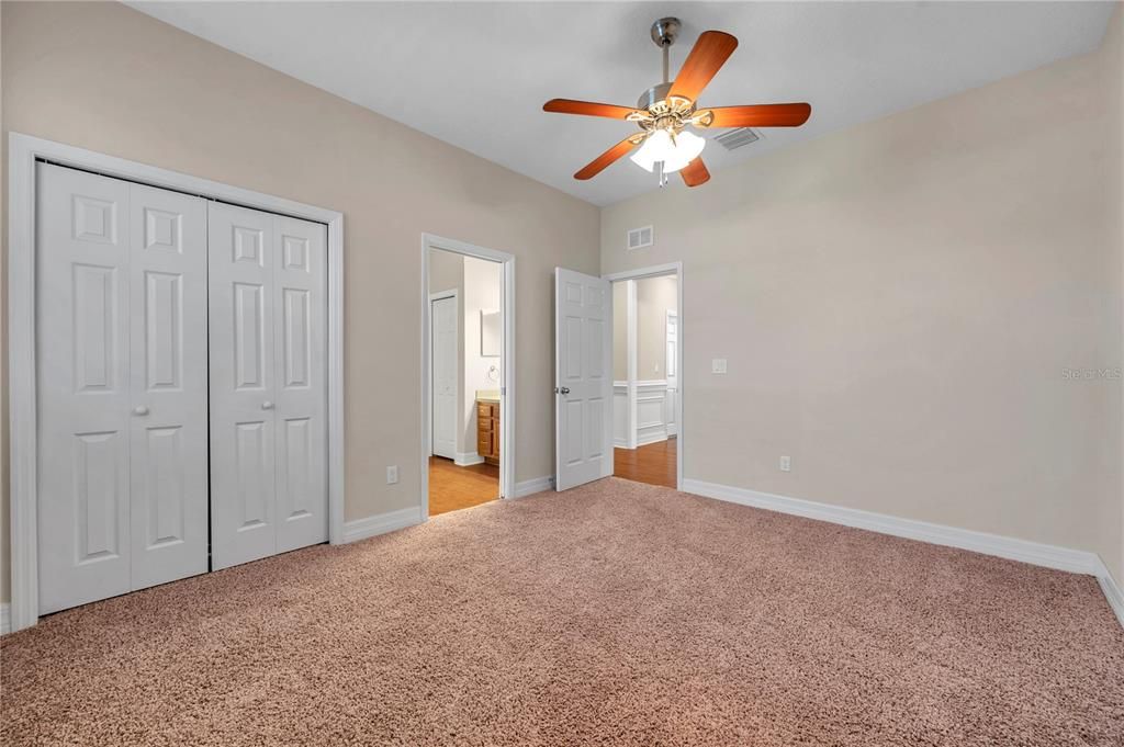 For Sale: $450,000 (4 beds, 3 baths, 2017 Square Feet)