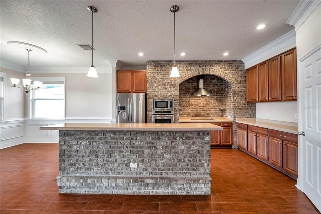 For Sale: $450,000 (4 beds, 3 baths, 2017 Square Feet)