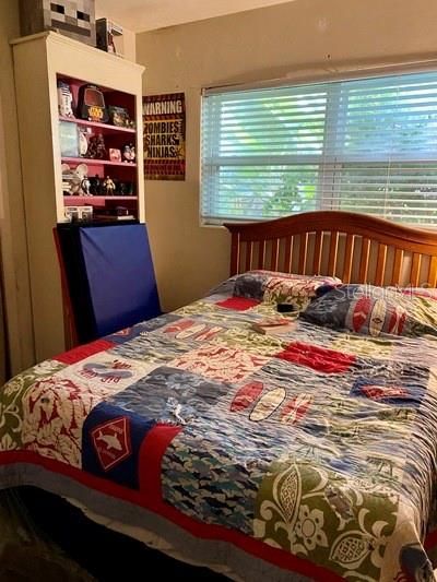 На продажу: $1,400,000 (7.51 acres)