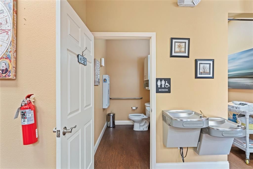 待售: $1,495,000 (0 贝兹, 0 浴室, 4682 平方英尺)