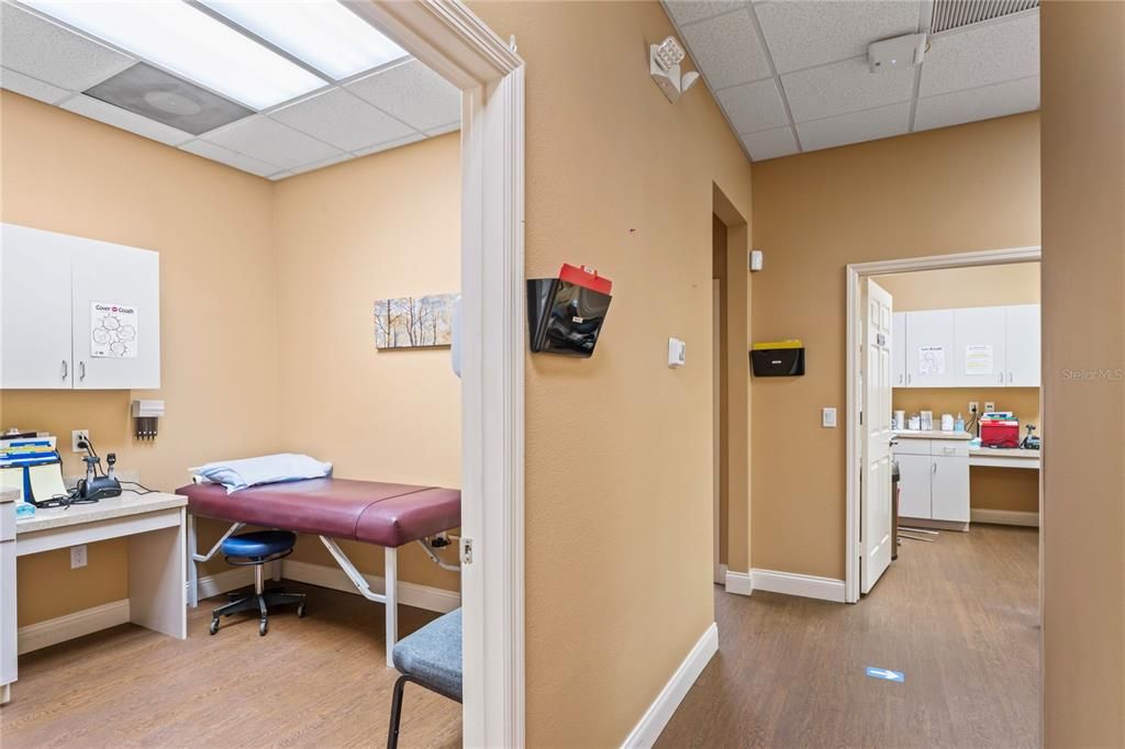 待售: $1,495,000 (0 贝兹, 0 浴室, 4682 平方英尺)