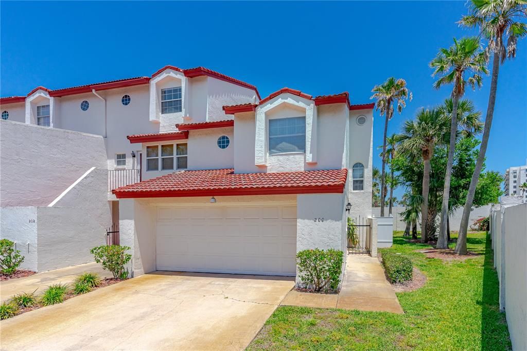 For Sale: $394,900 (3 beds, 2 baths, 1754 Square Feet)