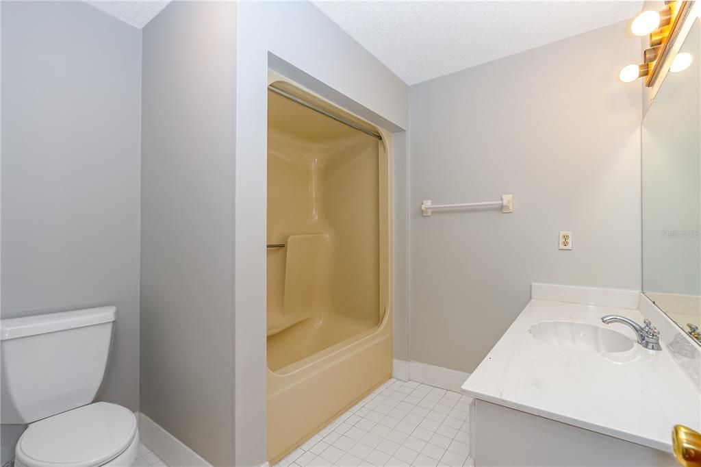 For Sale: $394,900 (3 beds, 2 baths, 1754 Square Feet)