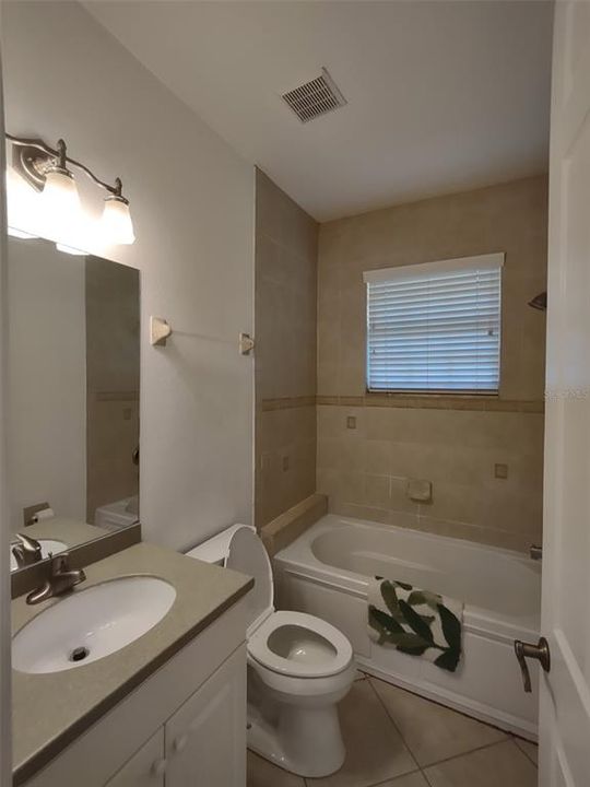 出租: $1,550 (3 贝兹, 2 浴室, 1265 平方英尺)