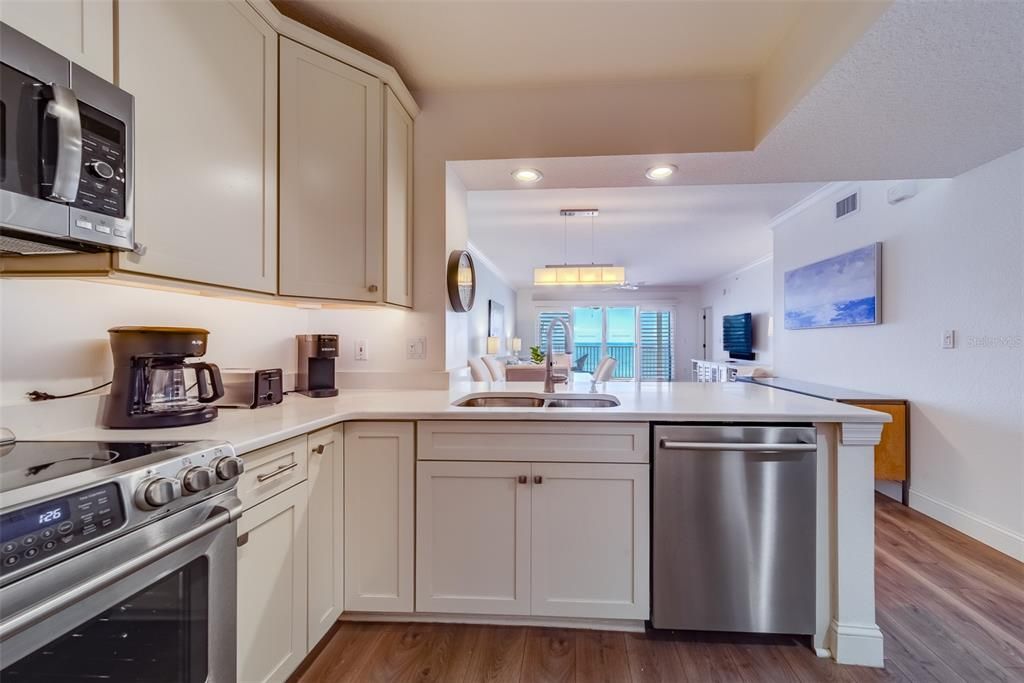 В аренду: $9,000 (3 спален, 2 ванн, 1460 Квадратных фут)