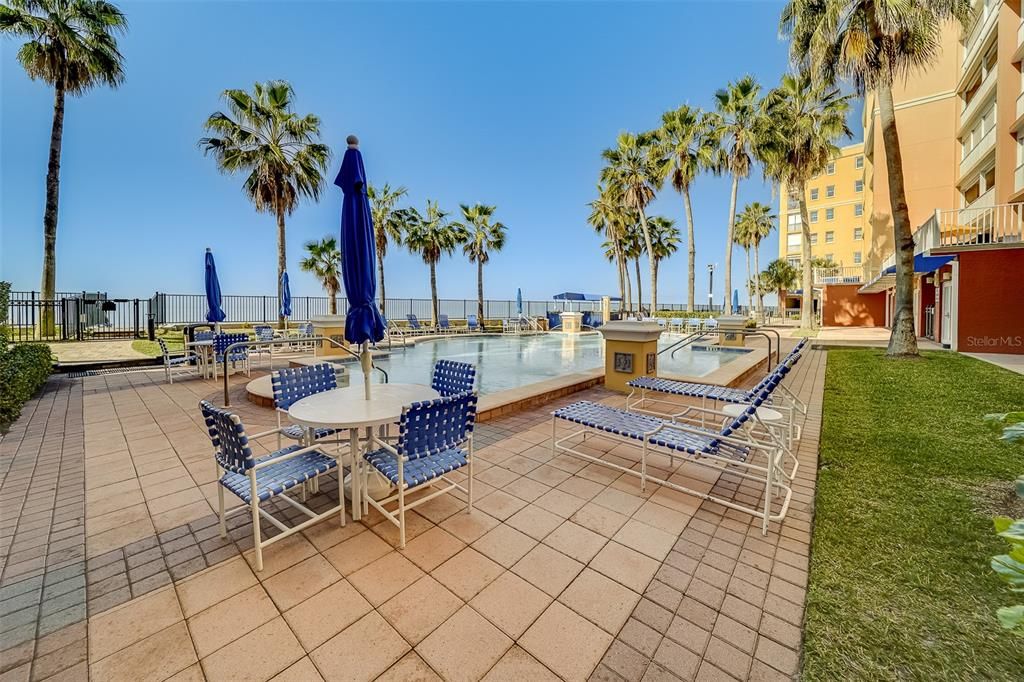 В аренду: $9,000 (3 спален, 2 ванн, 1460 Квадратных фут)