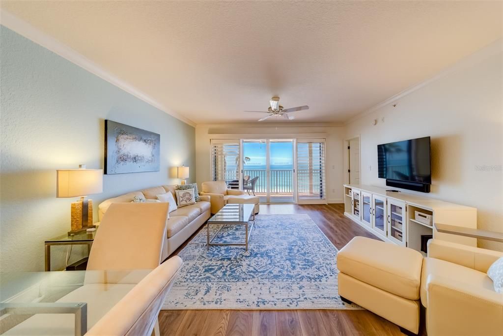 В аренду: $9,000 (3 спален, 2 ванн, 1460 Квадратных фут)