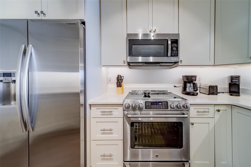 В аренду: $9,000 (3 спален, 2 ванн, 1460 Квадратных фут)