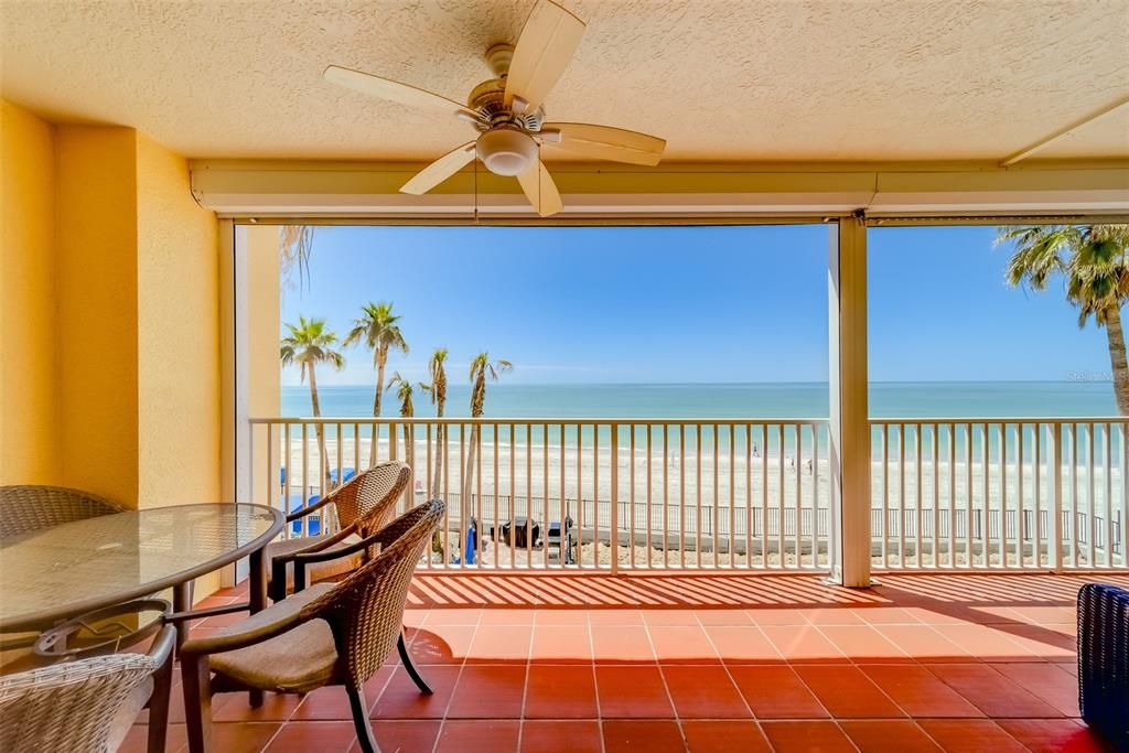 В аренду: $9,000 (3 спален, 2 ванн, 1460 Квадратных фут)