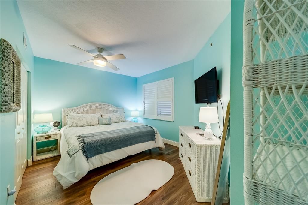 В аренду: $9,000 (3 спален, 2 ванн, 1460 Квадратных фут)