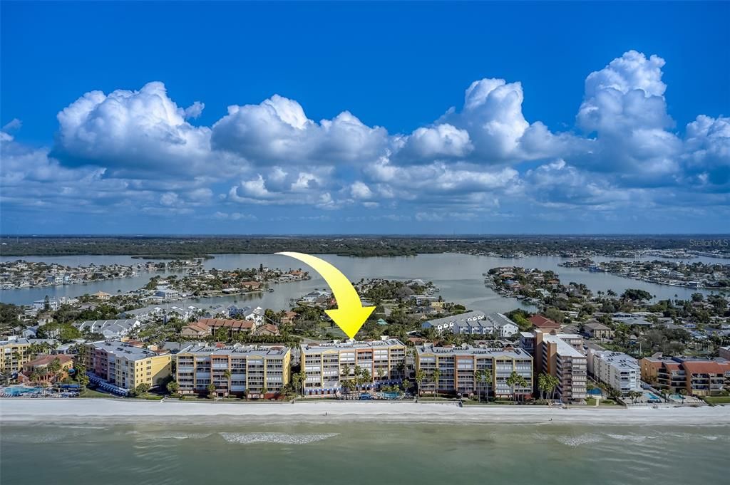 В аренду: $9,000 (3 спален, 2 ванн, 1460 Квадратных фут)