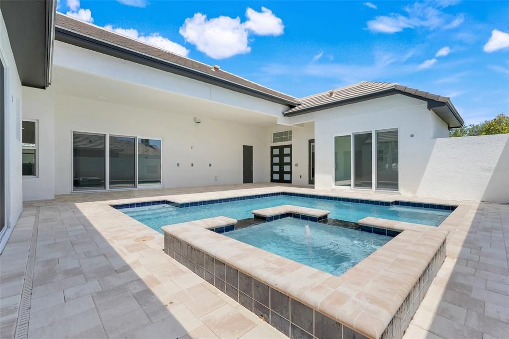 待售: $950,000 (4 贝兹, 3 浴室, 2376 平方英尺)