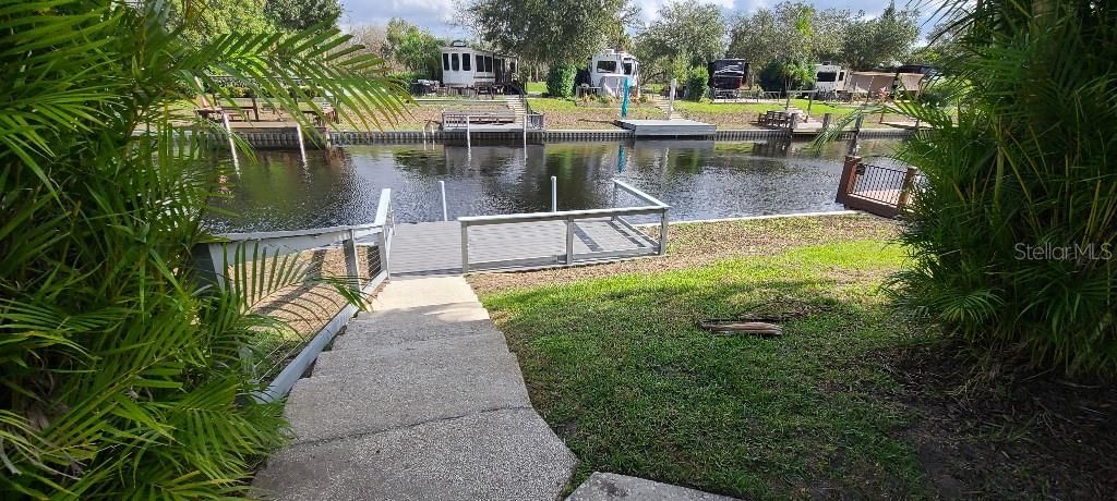 На продажу: $239,999 (0.08 acres)