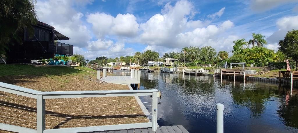 На продажу: $239,999 (0.08 acres)