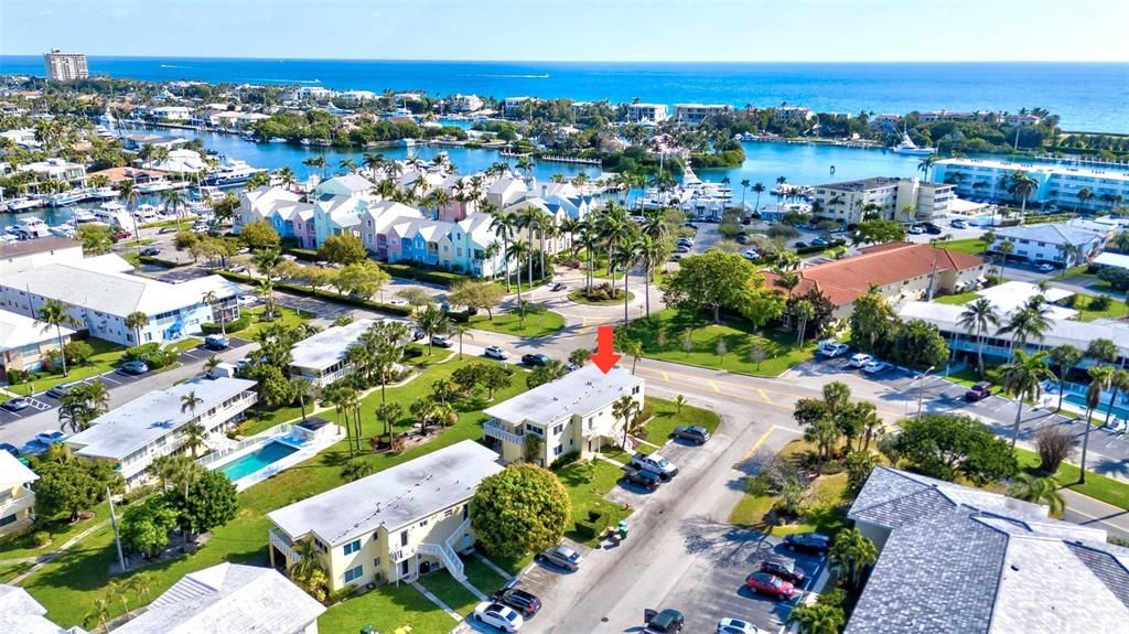 For Sale: $380,000 (2 beds, 2 baths, 890 Square Feet)