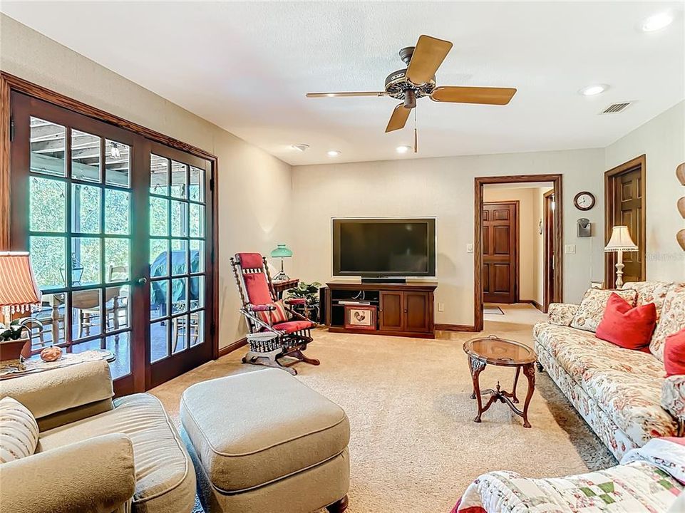 For Sale: $1,390,000 (4 beds, 2 baths, 3394 Square Feet)