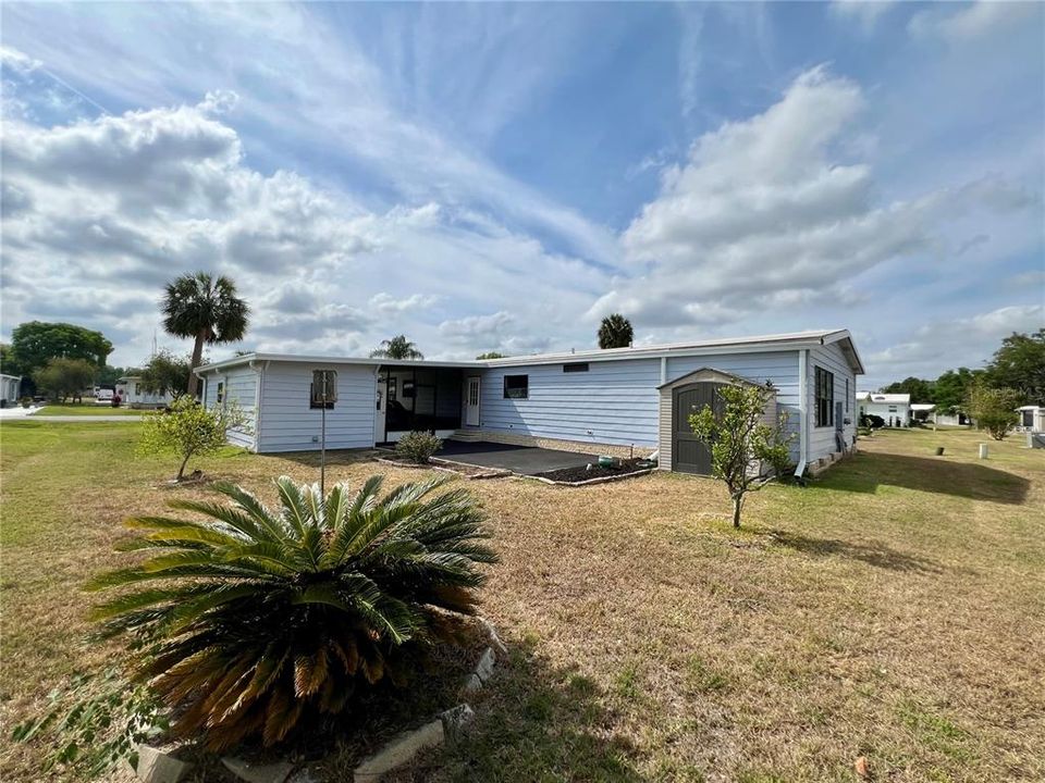 合同活跃: $149,000 (2 贝兹, 2 浴室, 1560 平方英尺)