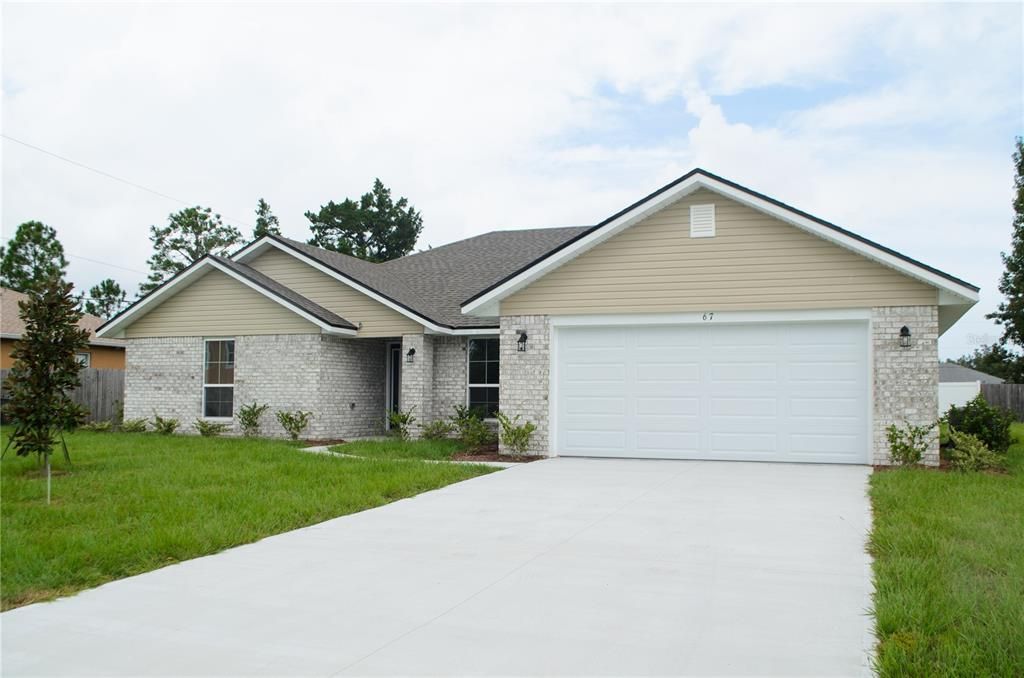 Recently Sold: $350,800 (4 beds, 3 baths, 2117 Square Feet)