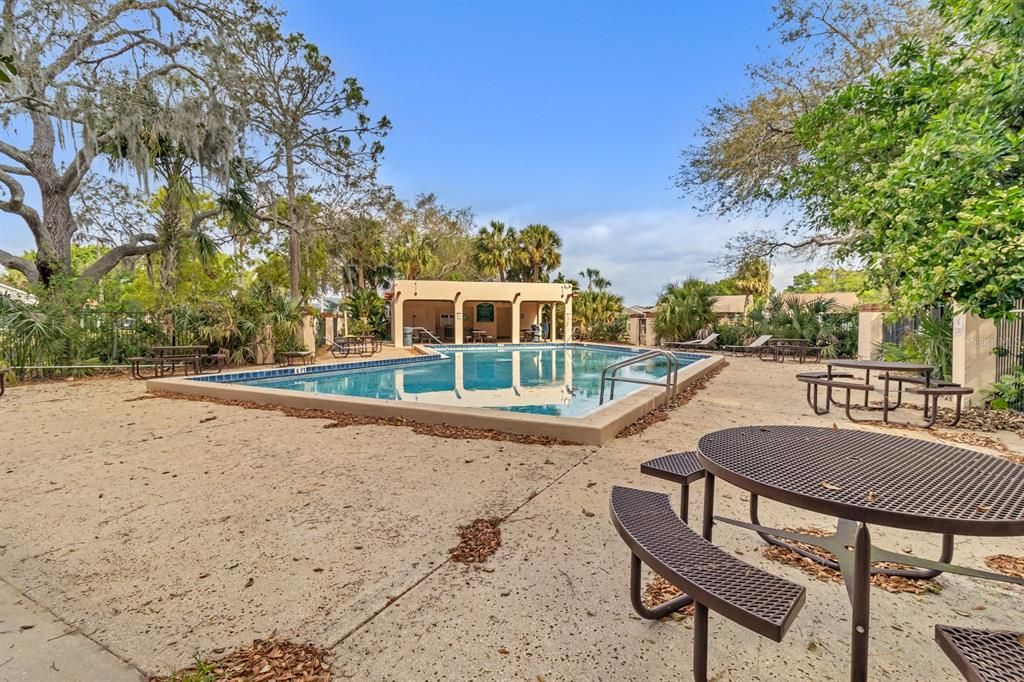 For Sale: $395,000 (3 beds, 2 baths, 1228 Square Feet)