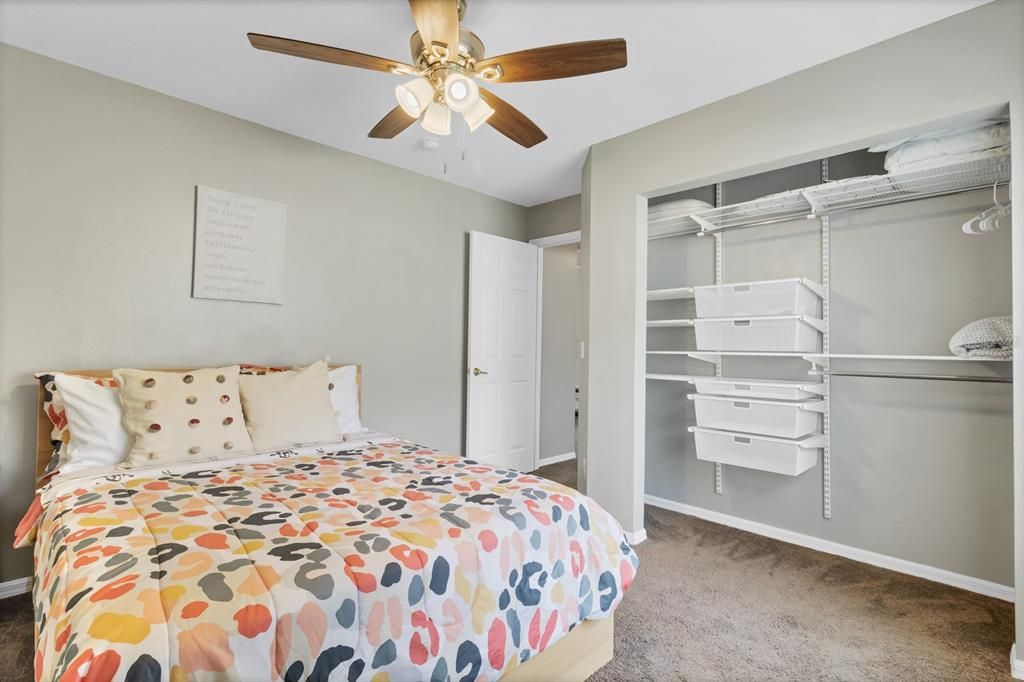 For Sale: $395,000 (3 beds, 2 baths, 1228 Square Feet)