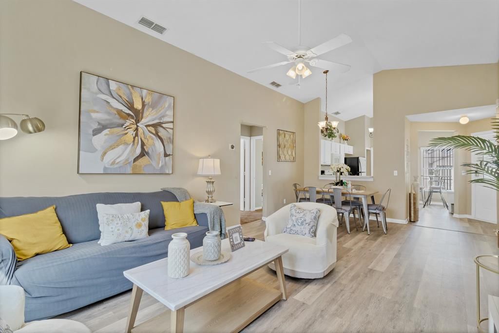 For Sale: $395,000 (3 beds, 2 baths, 1228 Square Feet)