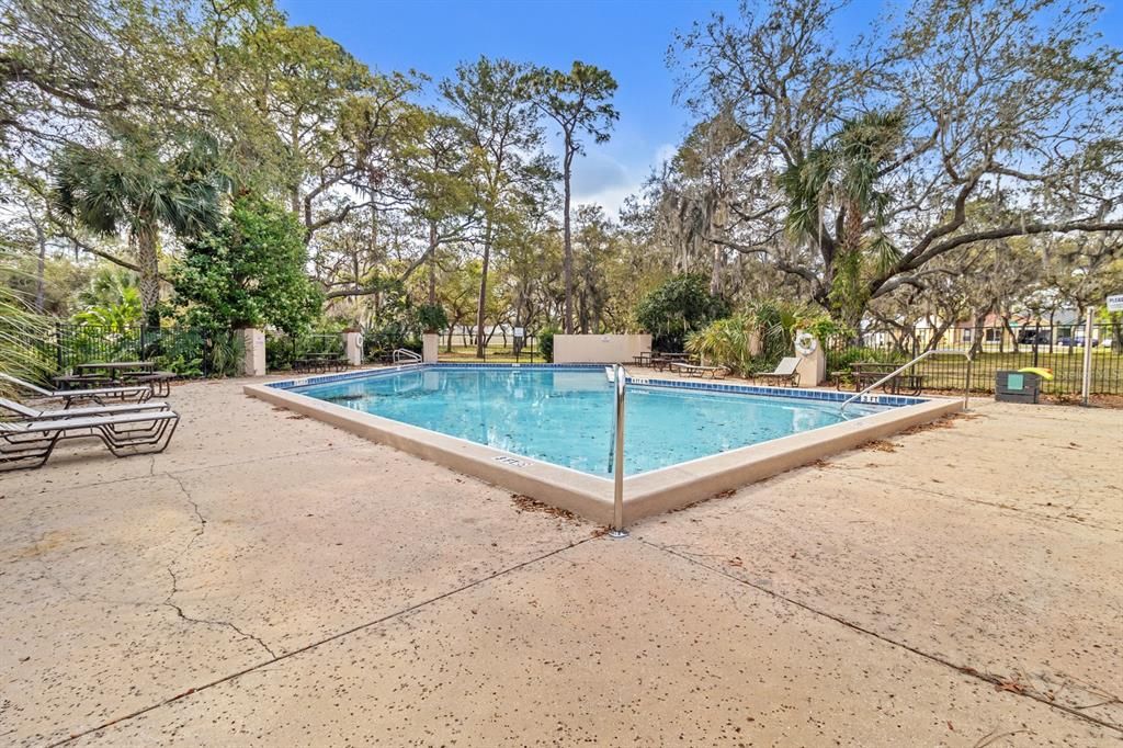 For Sale: $395,000 (3 beds, 2 baths, 1228 Square Feet)