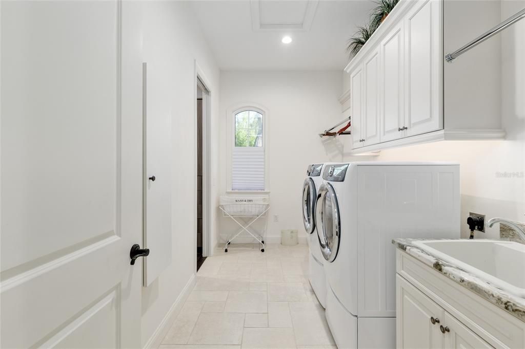 En Venta: $1,920,000 (3 camas, 4 baños, 4177 Pies cuadrados)