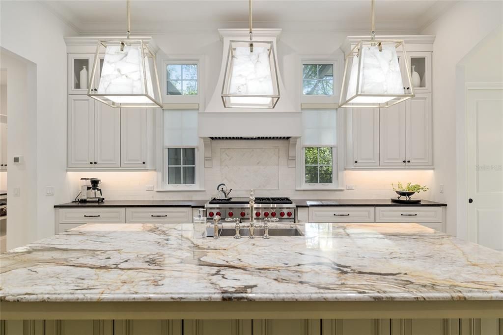 En Venta: $1,920,000 (3 camas, 4 baños, 4177 Pies cuadrados)