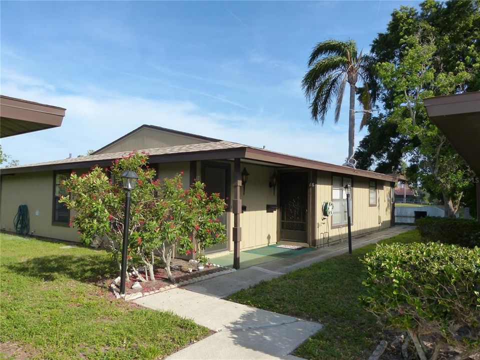 Recently Rented: $1,395 (1 beds, 1 baths, 495 Square Feet)