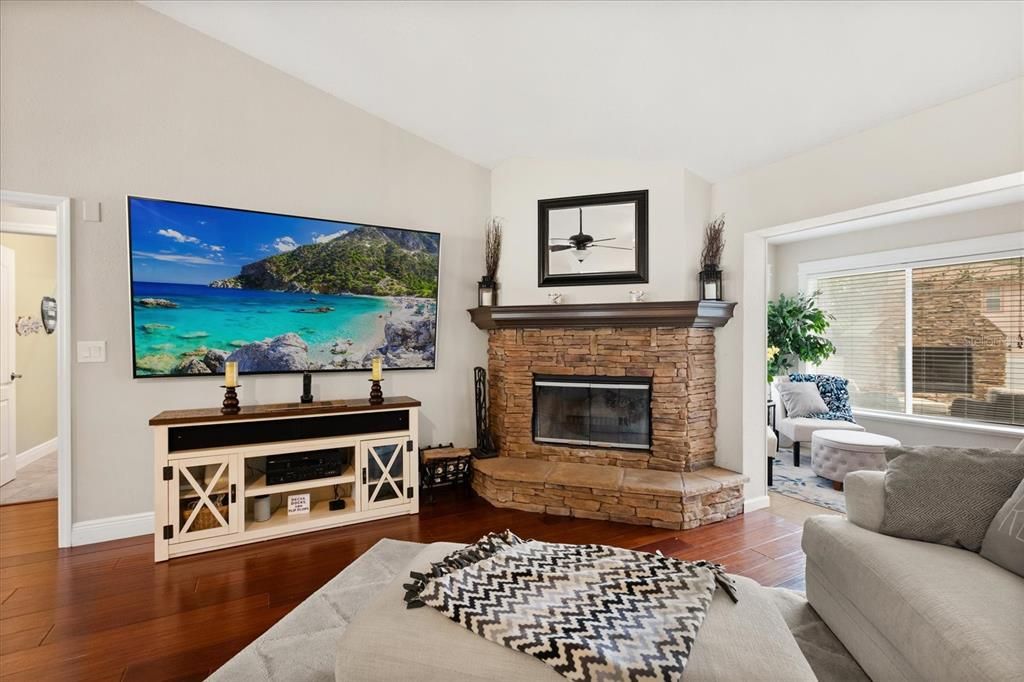 Под контрактом: $699,000 (5 спален, 3 ванн, 2798 Квадратных фут)