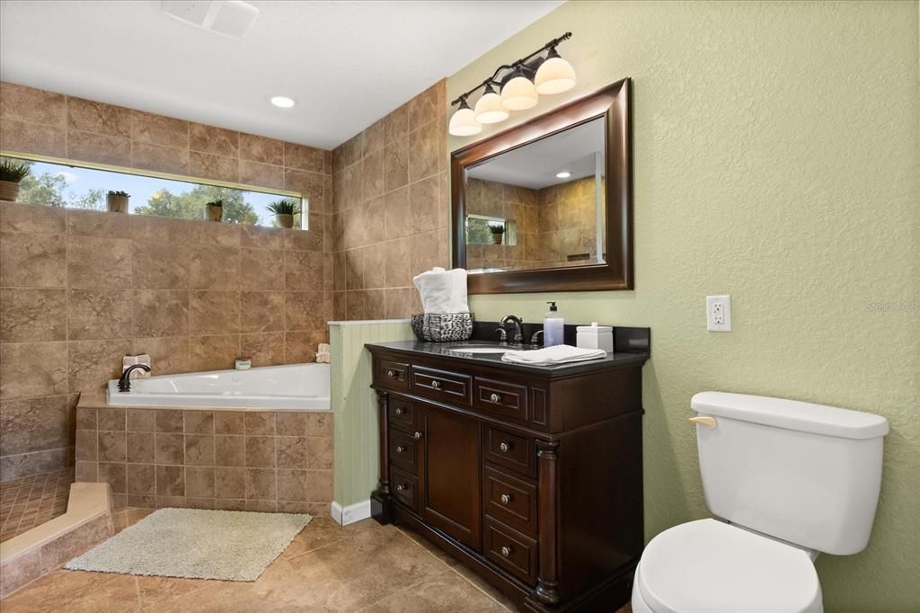 Под контрактом: $699,000 (5 спален, 3 ванн, 2798 Квадратных фут)