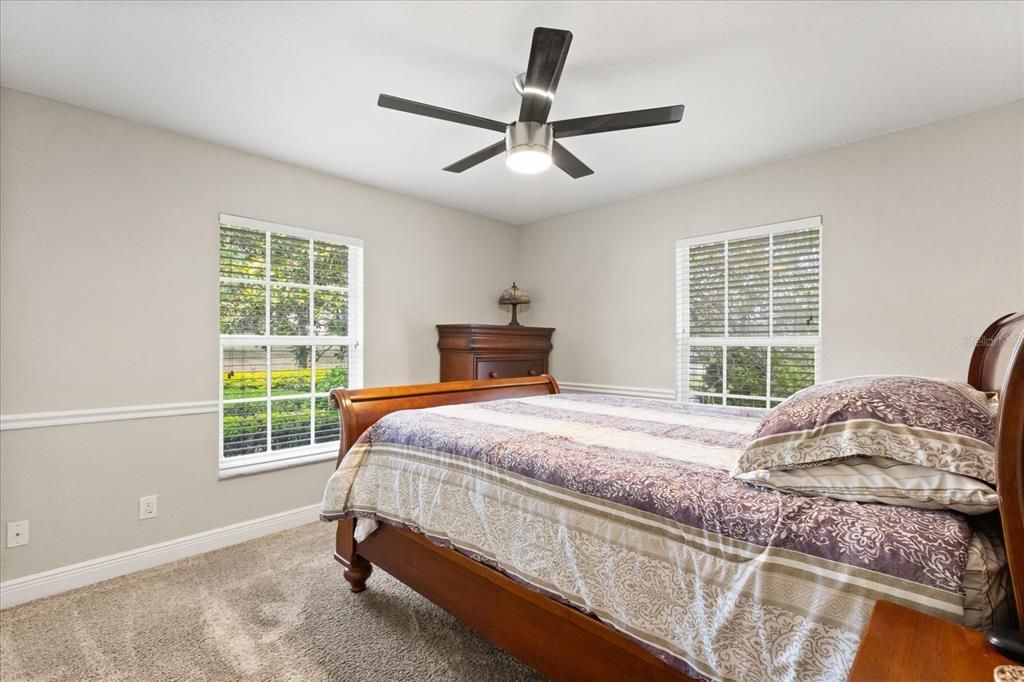 Под контрактом: $699,000 (5 спален, 3 ванн, 2798 Квадратных фут)