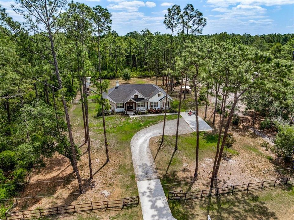 For Sale: $700,000 (4 beds, 3 baths, 2510 Square Feet)