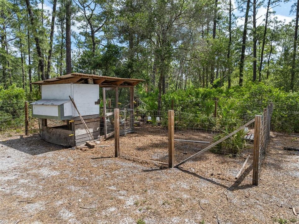 For Sale: $700,000 (4 beds, 3 baths, 2510 Square Feet)