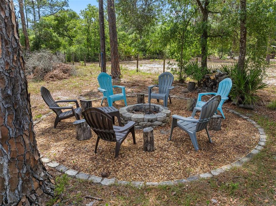 For Sale: $700,000 (4 beds, 3 baths, 2510 Square Feet)