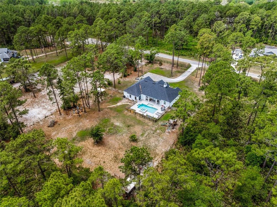 For Sale: $700,000 (4 beds, 3 baths, 2510 Square Feet)