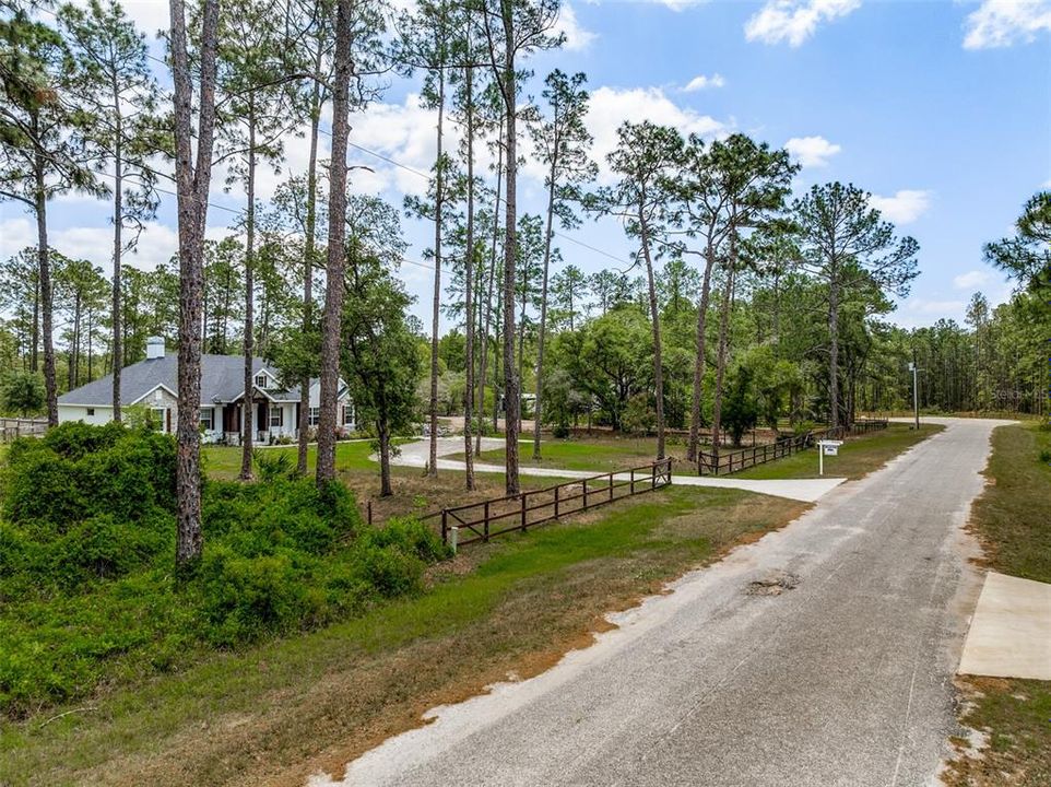 For Sale: $700,000 (4 beds, 3 baths, 2510 Square Feet)