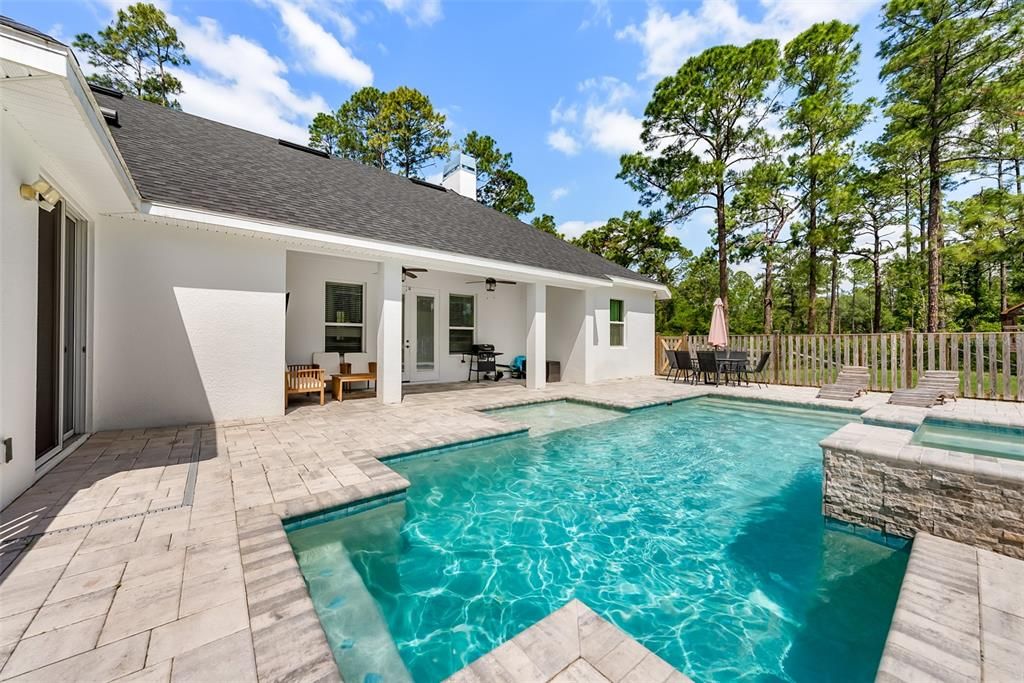 For Sale: $700,000 (4 beds, 3 baths, 2510 Square Feet)