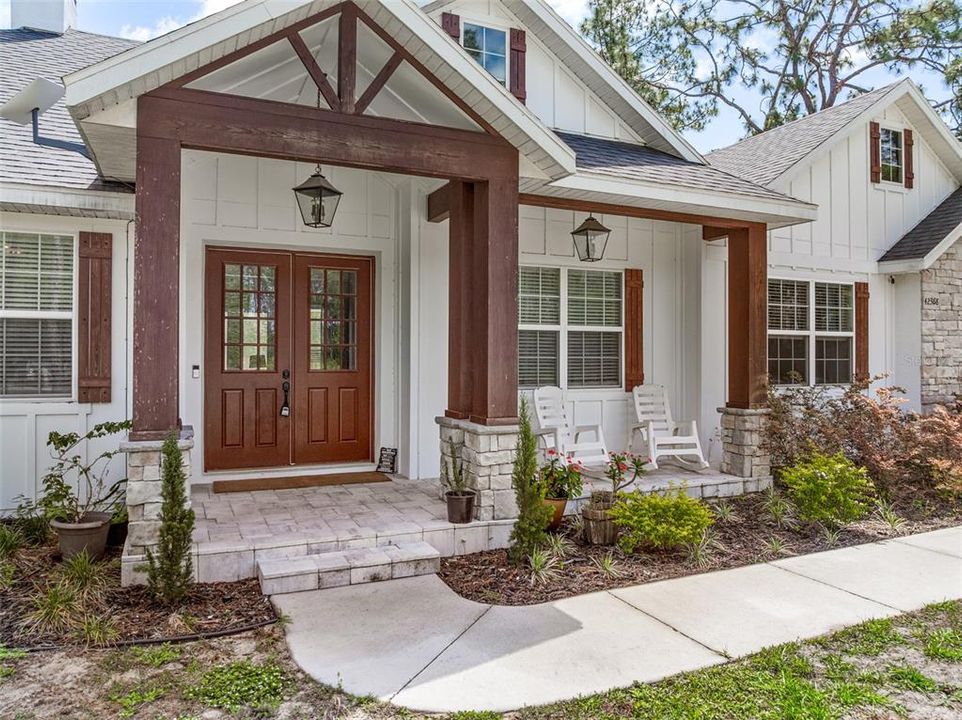 For Sale: $700,000 (4 beds, 3 baths, 2510 Square Feet)