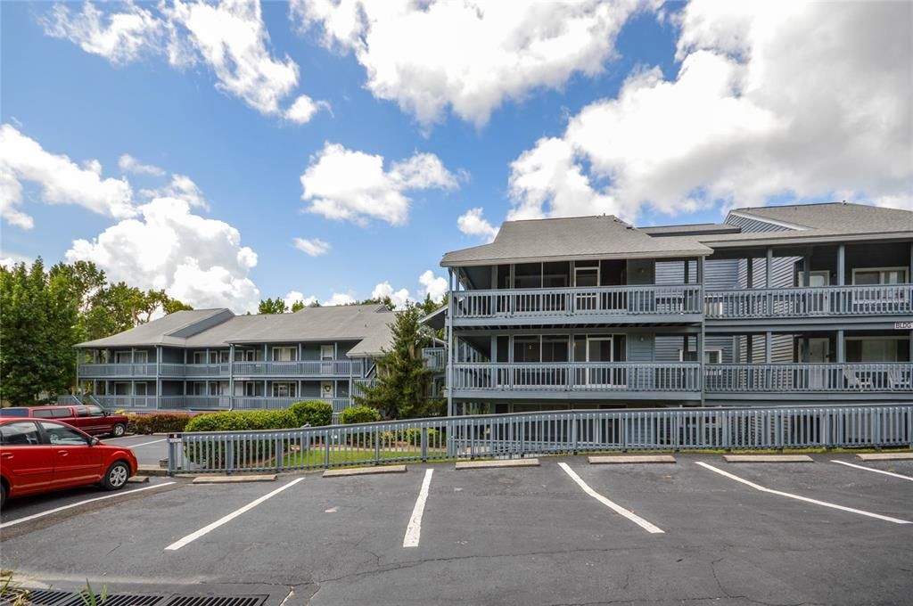 For Sale: $249,500 (1 beds, 1 baths, 480 Square Feet)