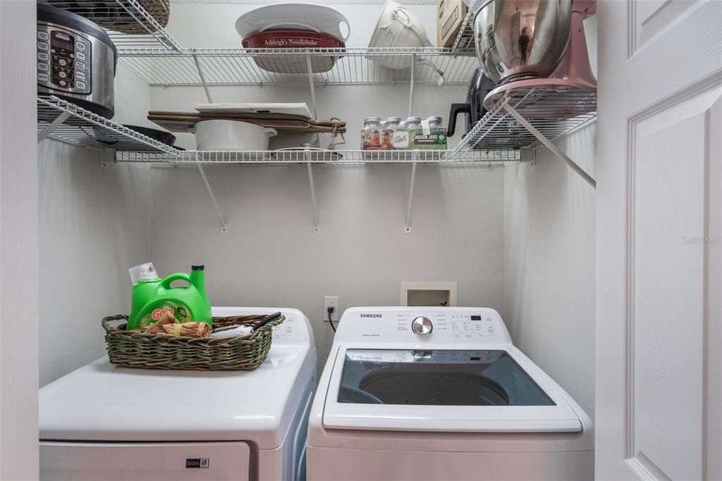 Active With Contract: $390,000 (3 beds, 2 baths, 1477 Square Feet)