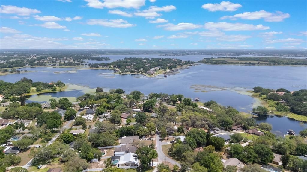 Active With Contract: $390,000 (3 beds, 2 baths, 1477 Square Feet)