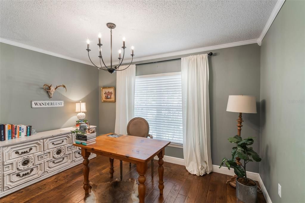 Active With Contract: $390,000 (3 beds, 2 baths, 1477 Square Feet)